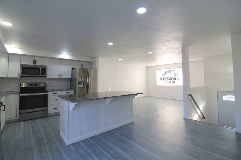 Updated West Kennewick 5 Bed/3 Bath House property image