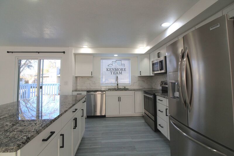 Updated West Kennewick 5 Bed/3 Bath House property image