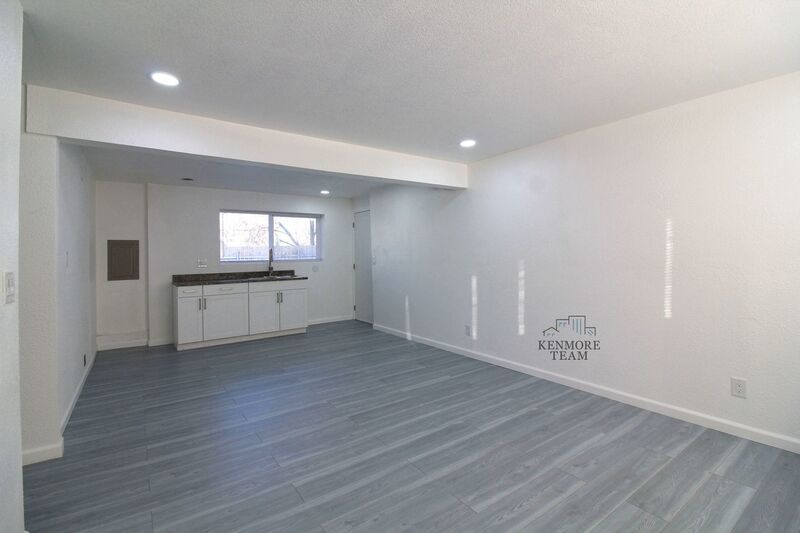 Updated West Kennewick 5 Bed/3 Bath House property image