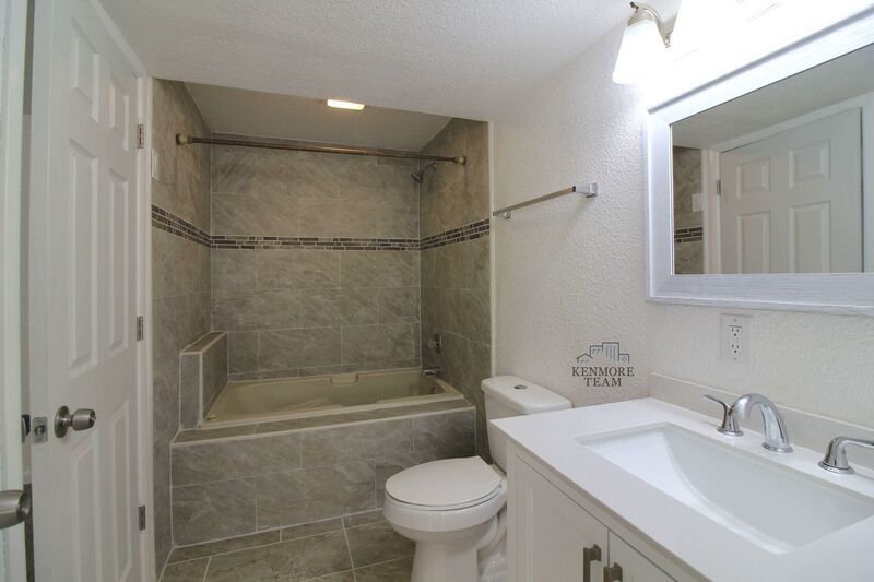 Updated West Kennewick 5 Bed/3 Bath House property image