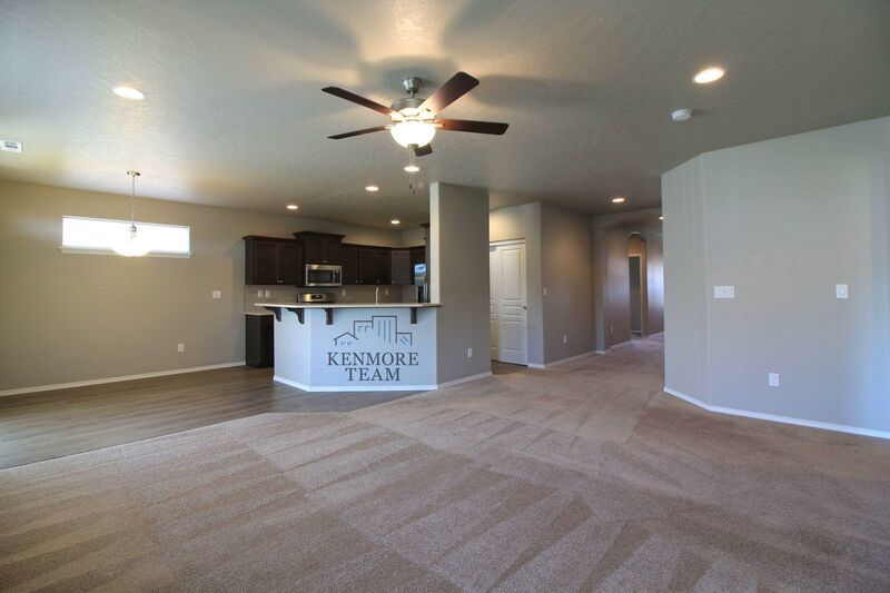 3 Bed/2 Bath West Pasco Rambler property image