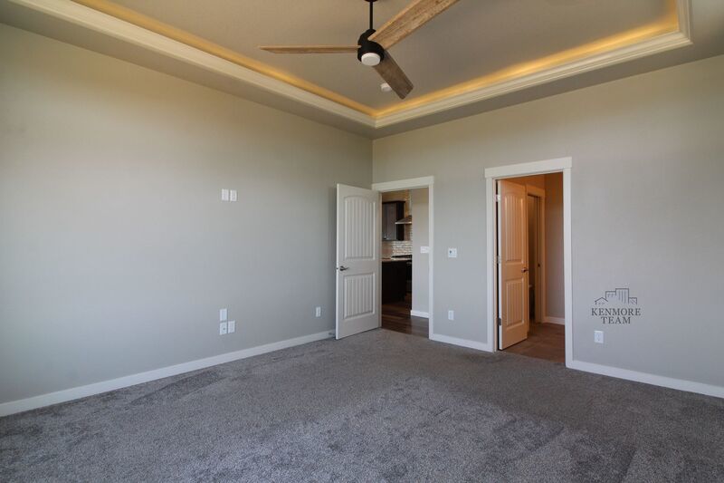 4 Bed/2.5 Bath + an Office Home in Richland property image