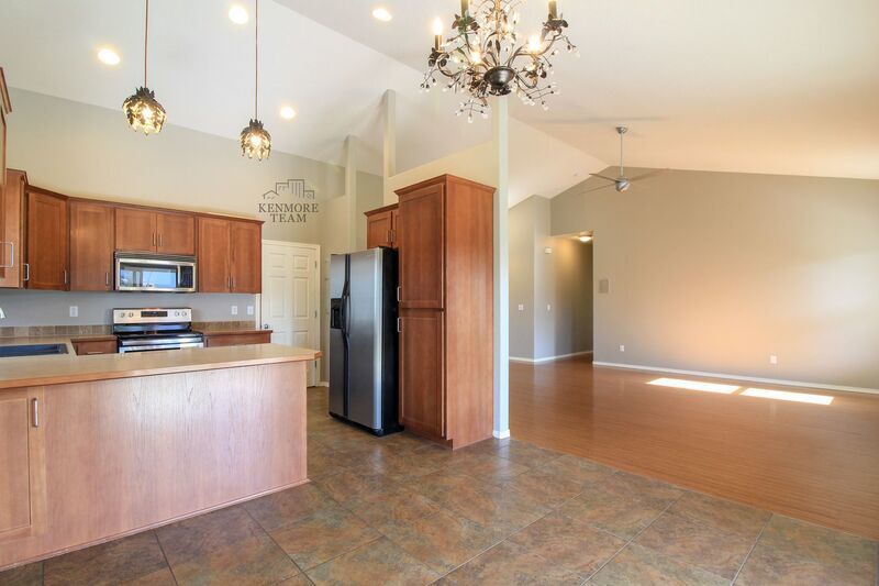 RENT SPECIAL: South Kennewick 3 Bed/2 Bath House property image