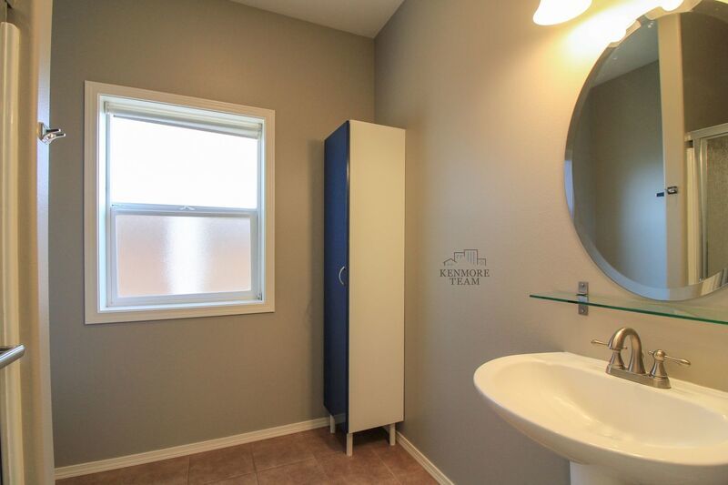 RENT SPECIAL: South Kennewick 3 Bed/2 Bath House property image