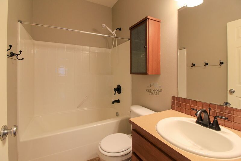 RENT SPECIAL: South Kennewick 3 Bed/2 Bath House property image