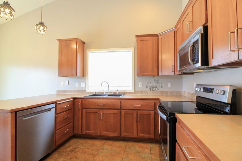 RENT SPECIAL: South Kennewick 3 Bed/2 Bath House property image