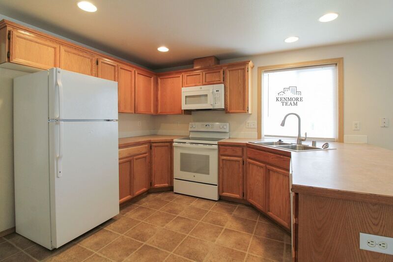 4 Bed/2.5 Bath House in West Pasco property image