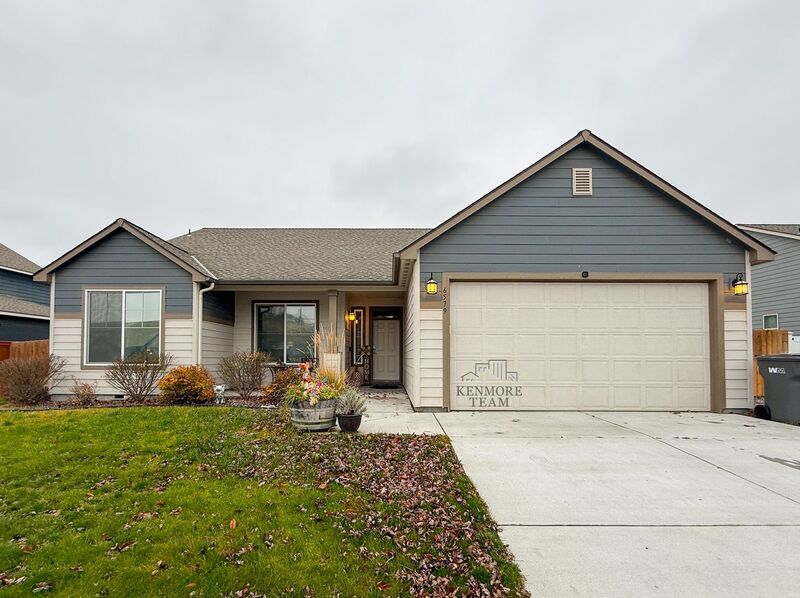 FURNISHED 3 Bed/2 Bath House in South Kennewick property image
