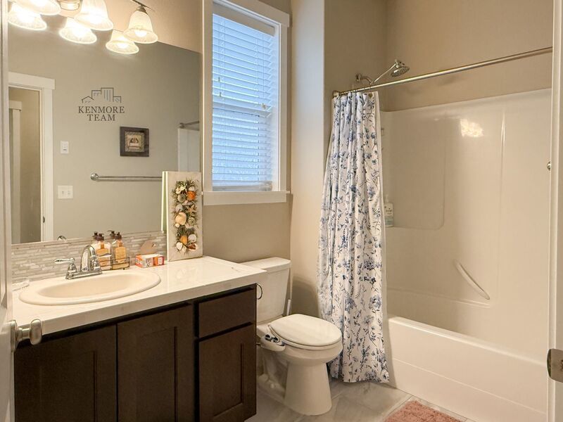 FURNISHED 3 Bed/2 Bath House in South Kennewick property image