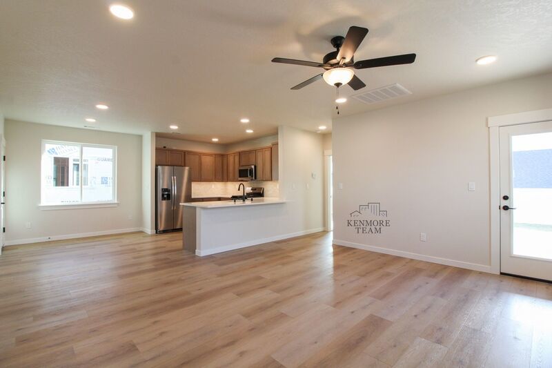 3669 Stonecap St property image