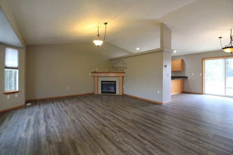 West Pasco 4 bed/3 bath Home property image