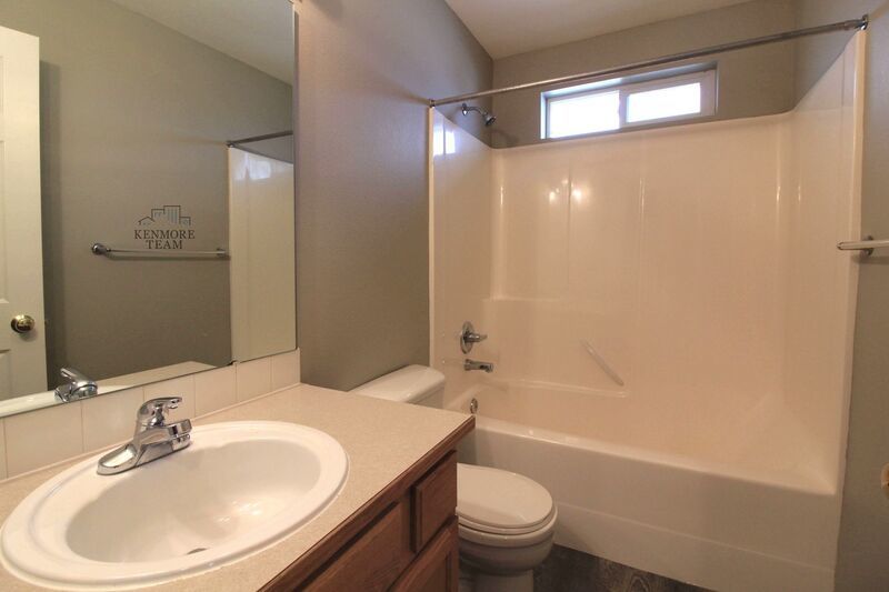 West Pasco 4 bed/3 bath Home property image