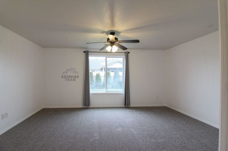 3 Bed/2 Bath + an Office Home in West Pasco property image