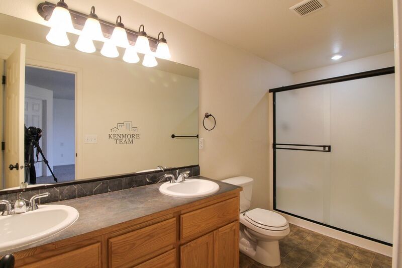 3 Bed/2 Bath + an Office Home in West Pasco property image